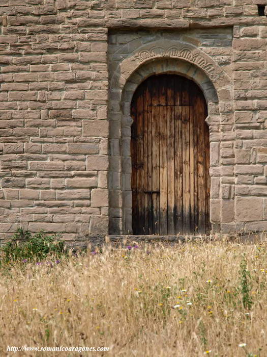 PUERTA MOZRABE REHUNDIDA, EN MURO SUR